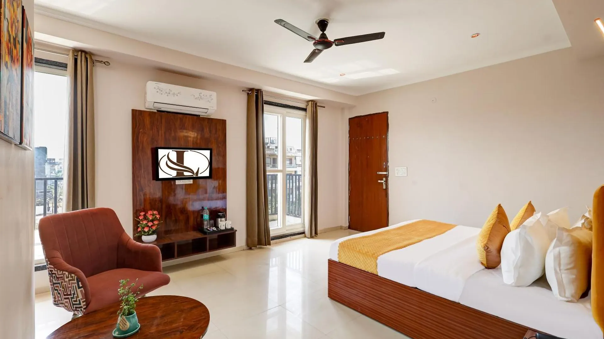 Hotel Limewood Stay Oasis - Golf Course Road Gurgaon