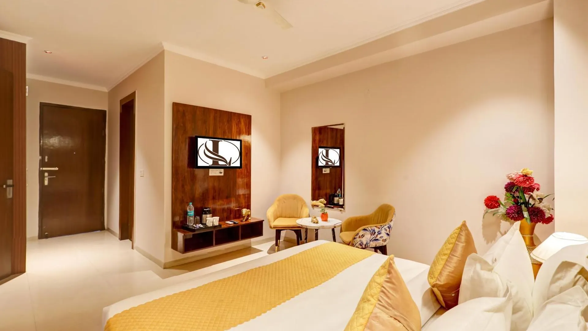 Limewood Stay Oasis - Golf Course Road Gurgaon Hotel