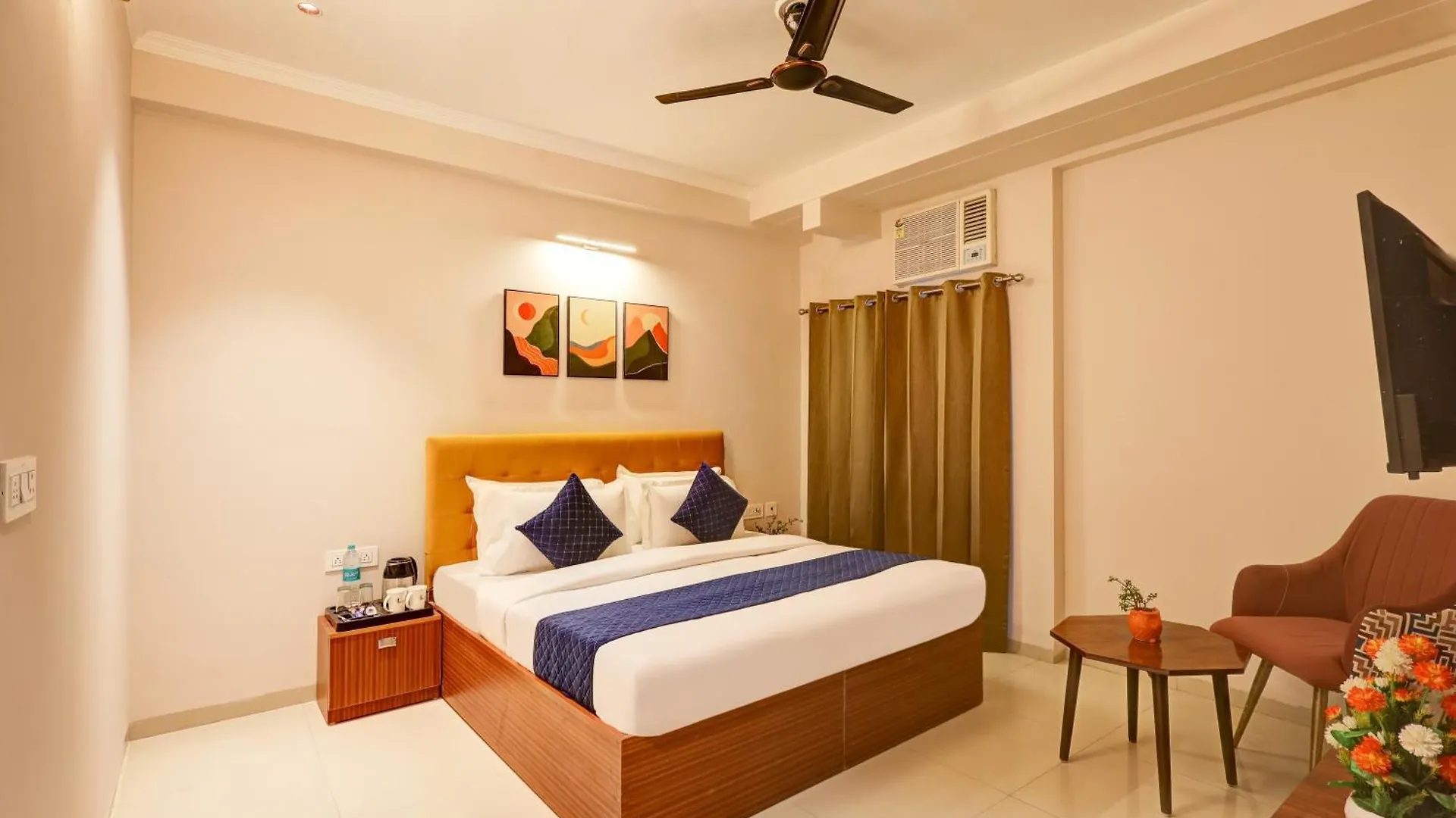 Hotel Limewood Stay Oasis - Golf Course Road Gurgaon
