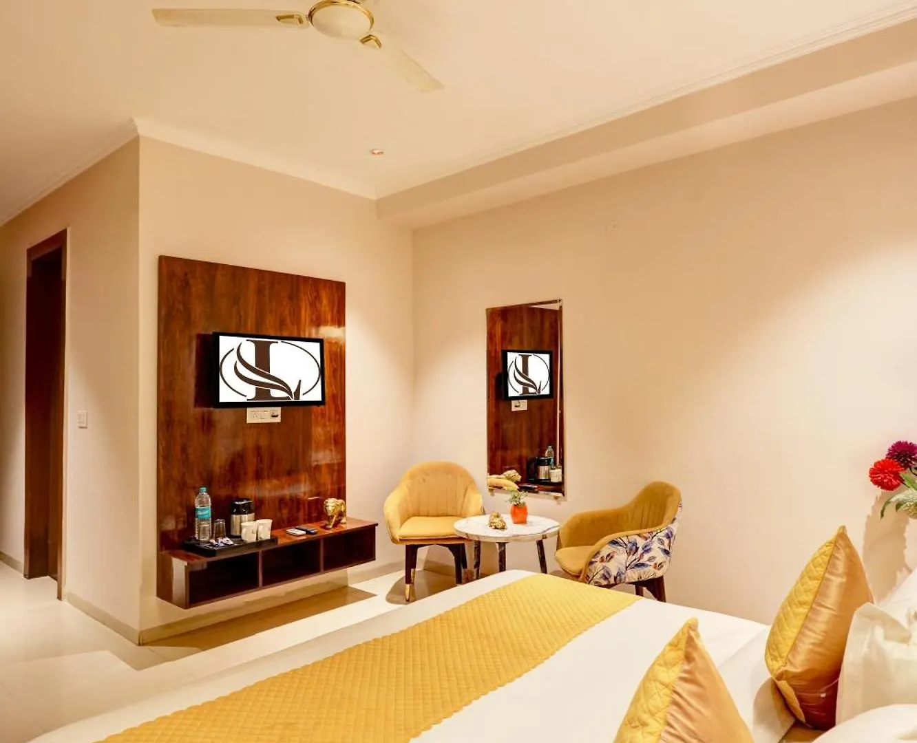 גורגאון Limewood Stay Oasis - Golf Course Road הודו